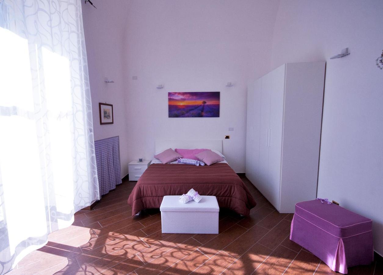 Bed and Breakfast Dimora De Brado Трані Екстер'єр фото