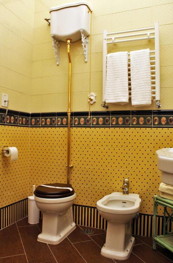 Bed and Breakfast Dimora De Brado Трані Екстер'єр фото